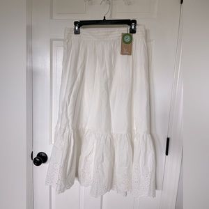 NWT High Waisted White Skirt with Lace Detail